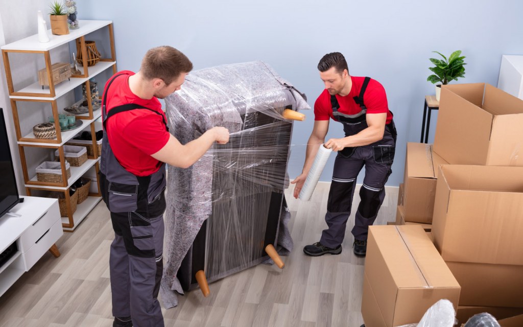 Furniture Movers and Packers In Dubai